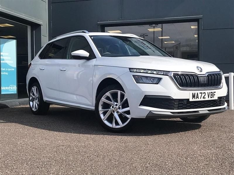 White Used 2022 Skoda Kamiq SE L Executive SUV | £17,595 (Fair price) - Image 1/3