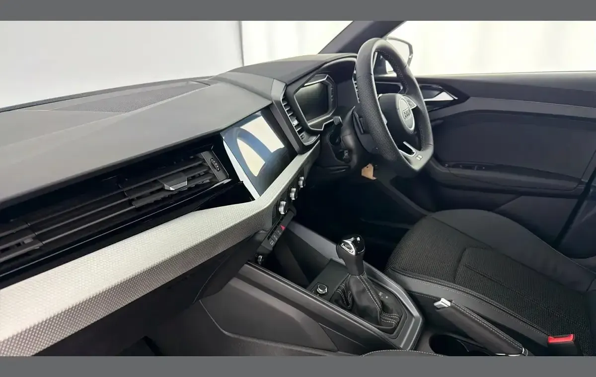 Used Audi A1 Black Edition 113 HP (83 kW) 2025 Blue SUV