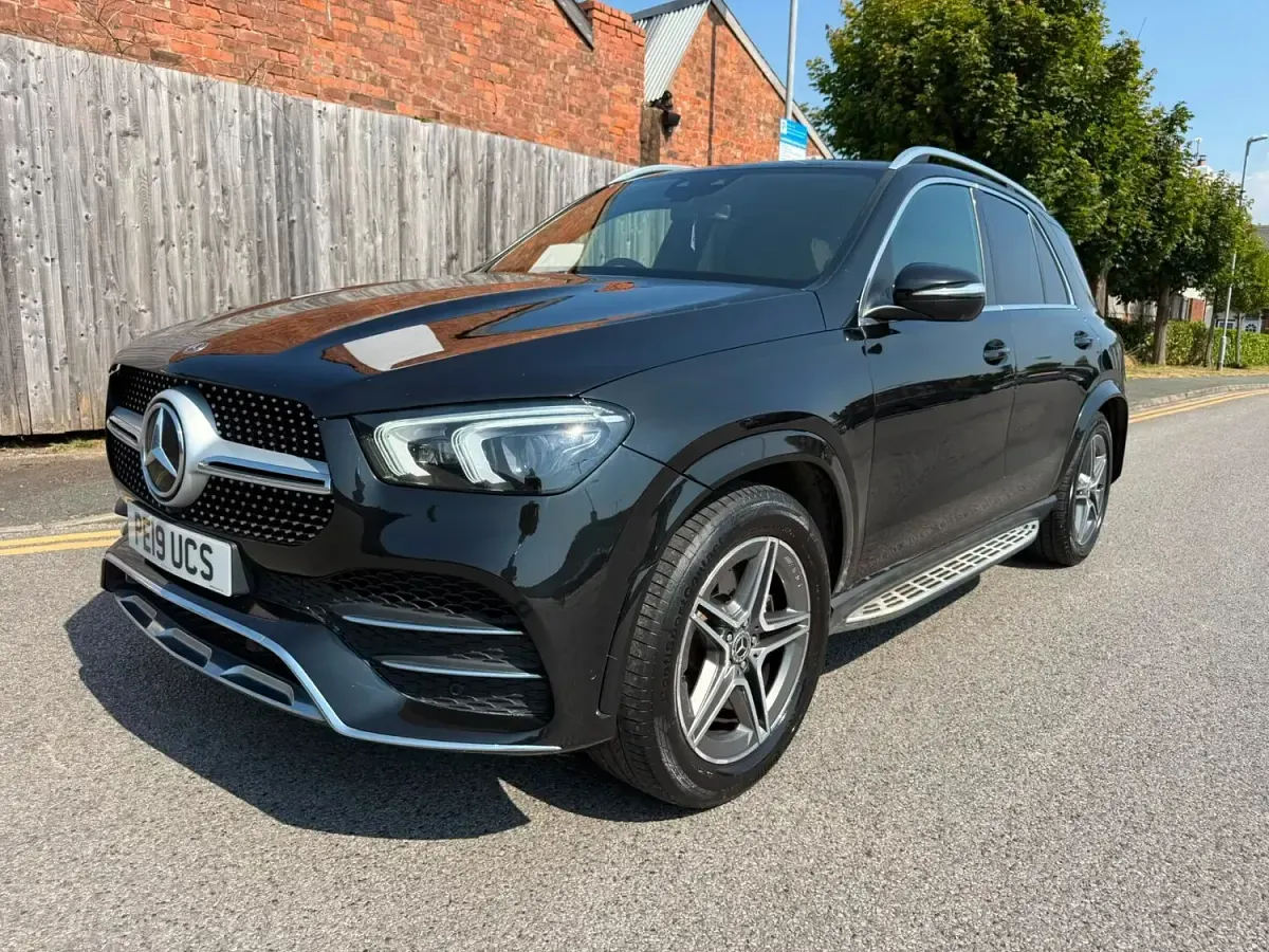 Used Mercedes GLE300 AMG Line Premium 245 HP (180 kW) 2019 Black SUV