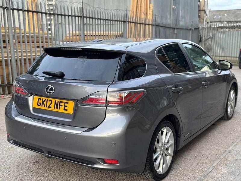 Used Lexus CT200h 136 HP (100 kW) 2012 Grey Hatchback