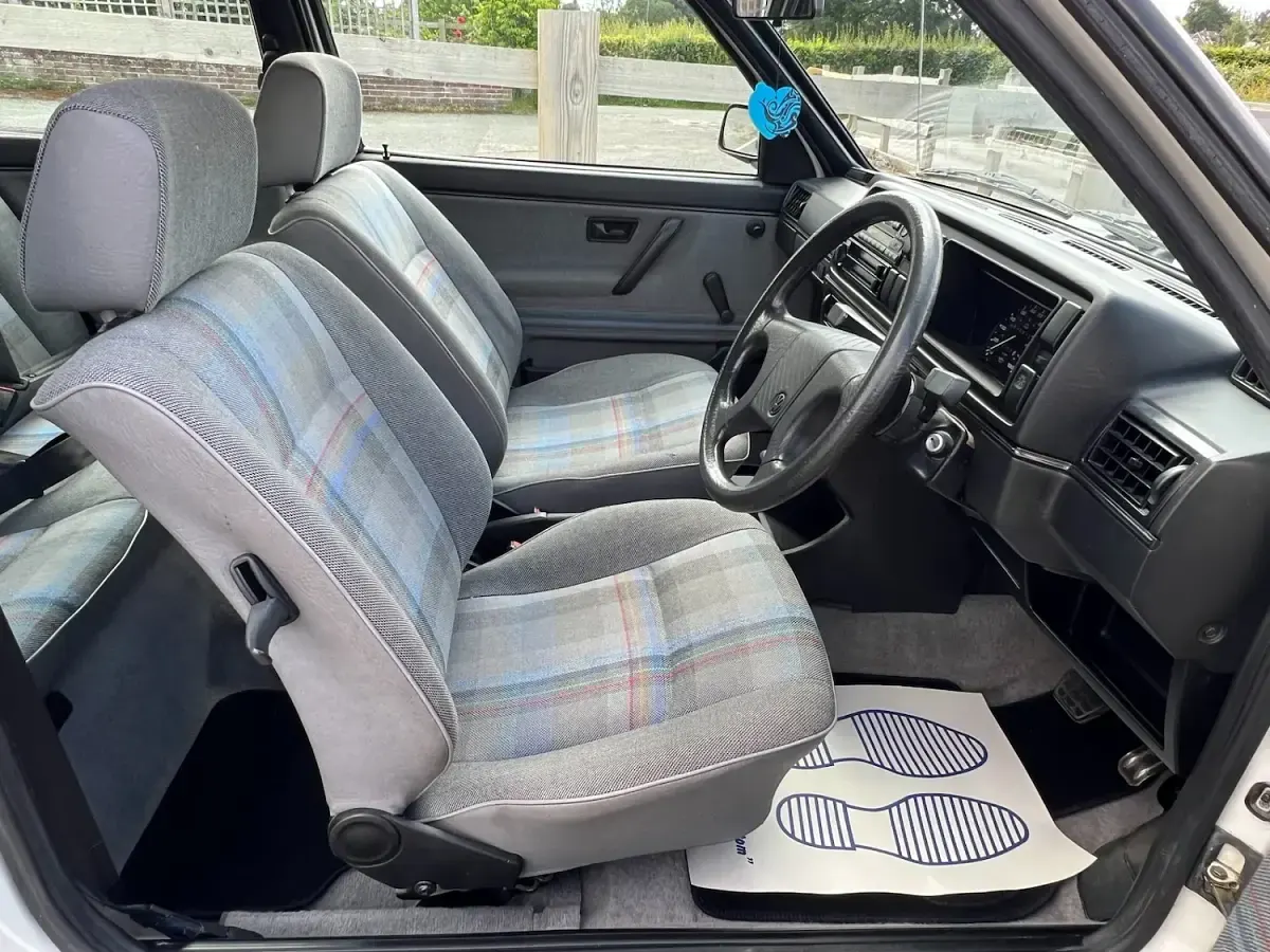 Used VW Golf II 70 HP (51 kW) 1989 White Hatchback