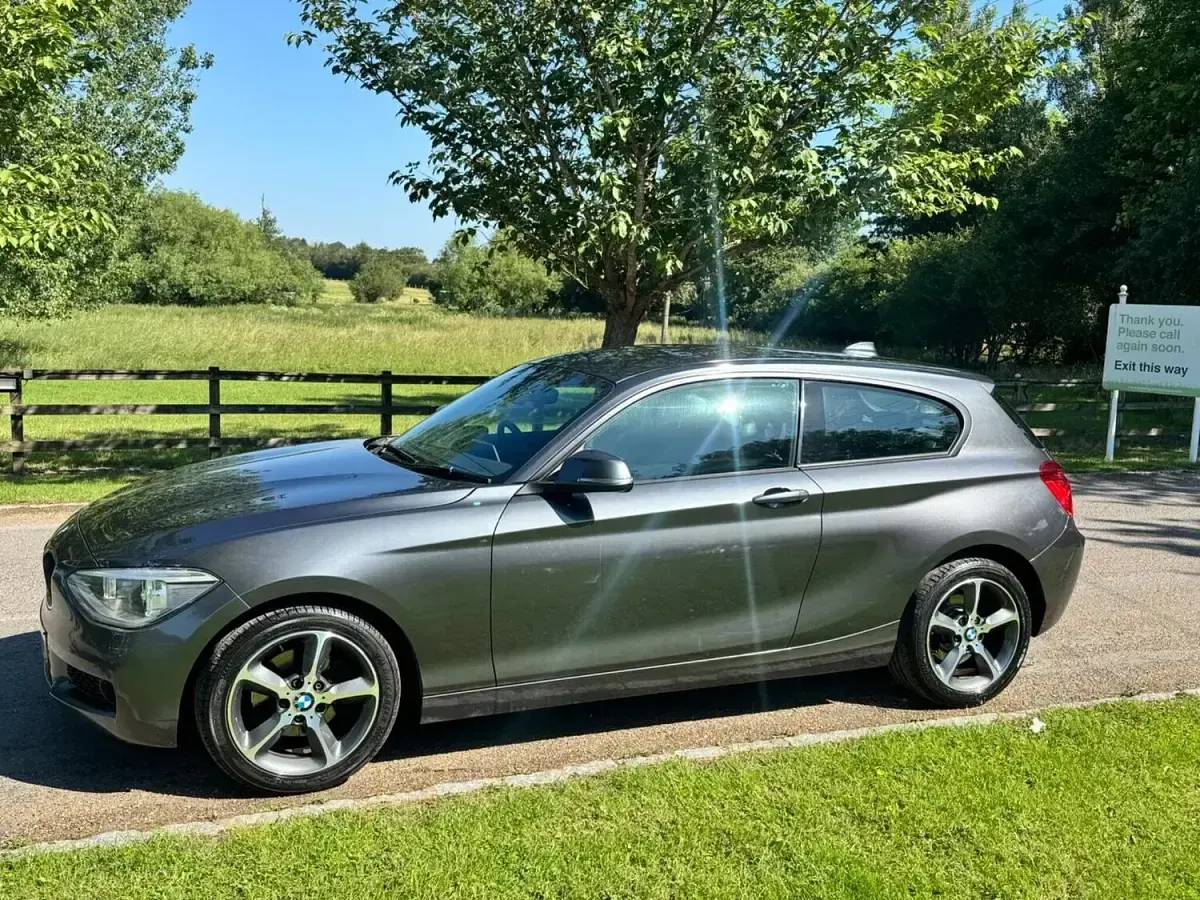 Used BMW 118 Comfort Edition 170 HP (125 kW) 2013 Grey Hatchback