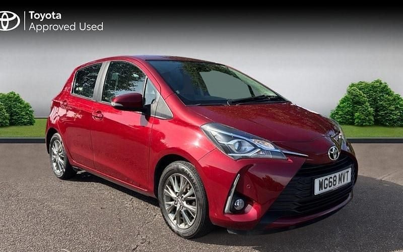Used 2020 Toyota Yaris Hatchback | £9,586 (Fair price) - Image 1/2