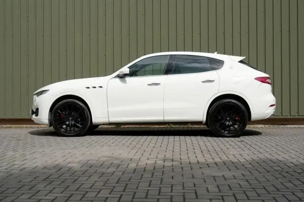 Used Maserati Levante 275 HP (202 kW) 2017 White SUV