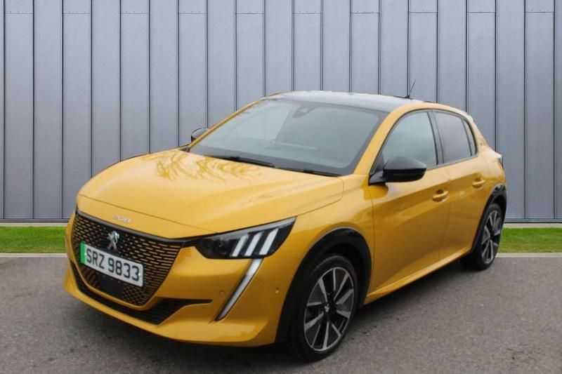 Used Peugeot e-208 GT 98 kW (134 HP) 2021 Yellow Hatchback