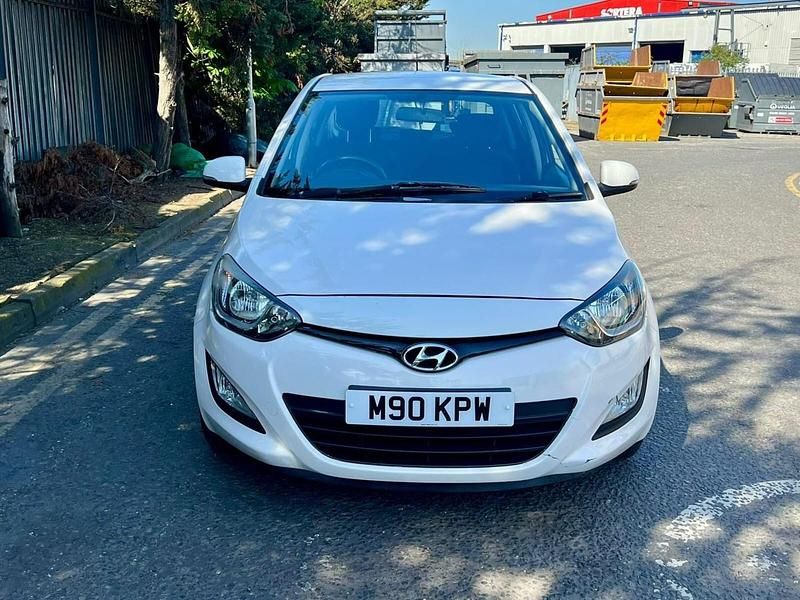 Used Hyundai i20 Active 2012 White Hatchback