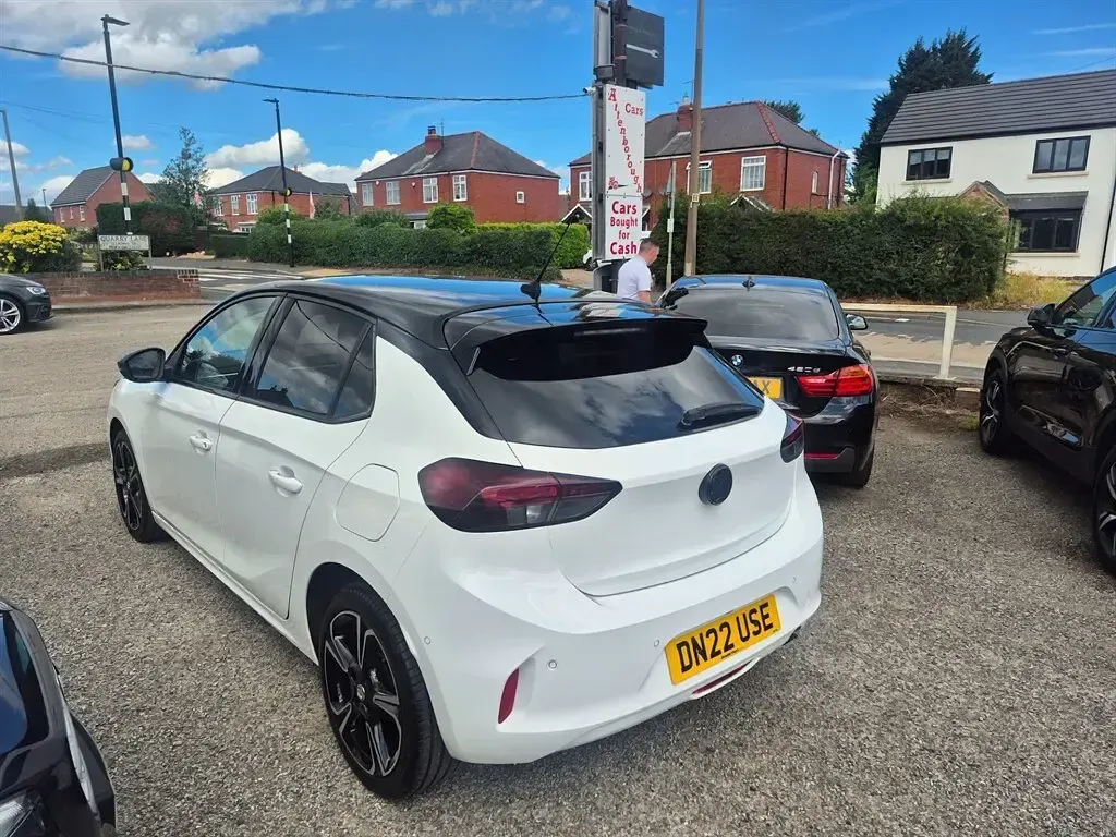 Used Vauxhall Corsa Edition 75 HP (55 kW) 2022 White Hatchback