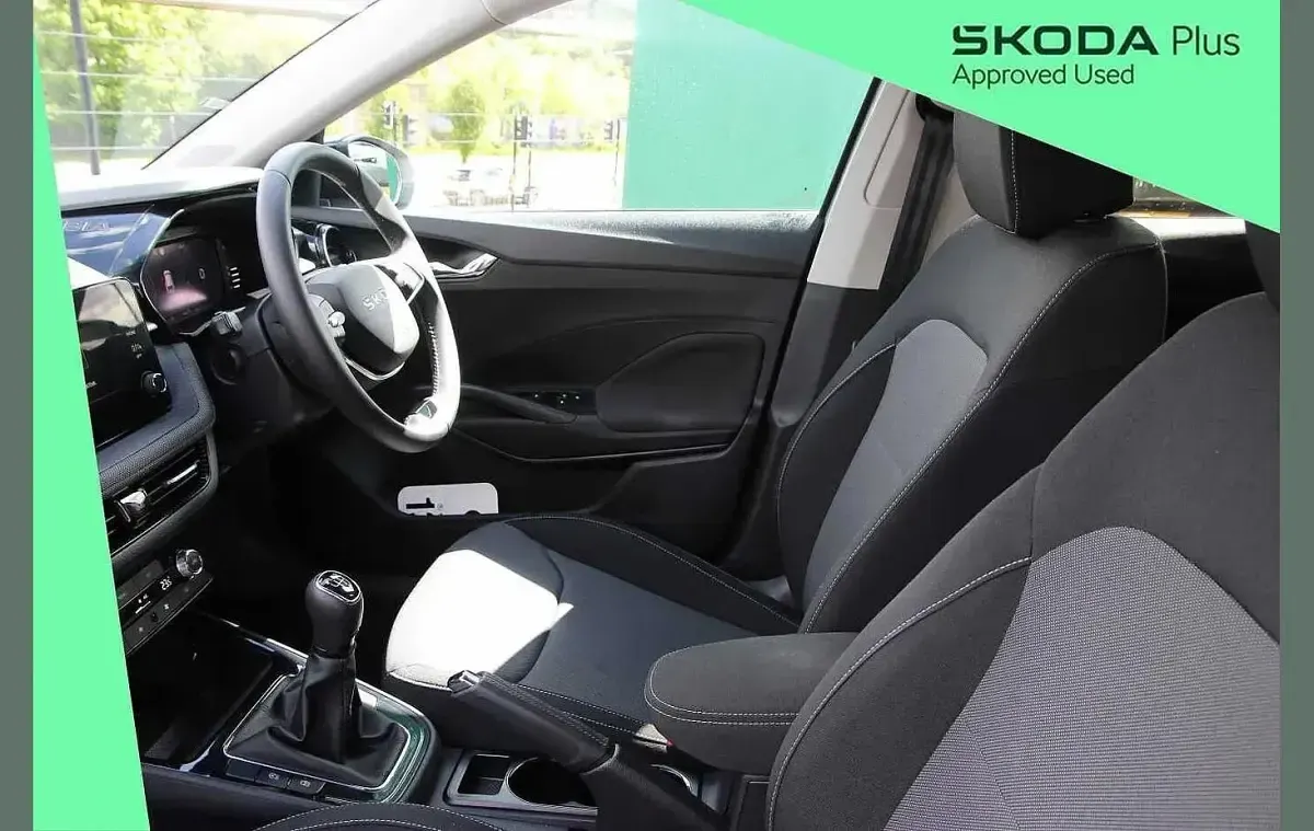 Used Skoda Fabia Design Edition 79 HP (58 kW) 2026 Silver Hatchback