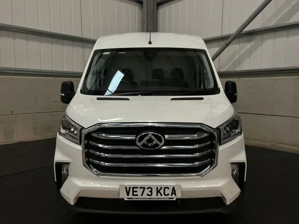Used Maxus V90 163 HP (119 kW) 2024 White Van