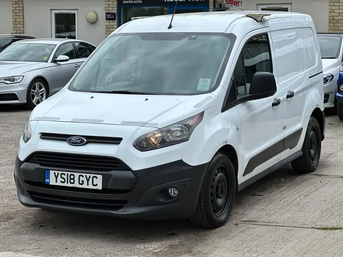 Second-hand Ford Transit Connect 100 CP (73 kW) 2018 Alb Monovolum