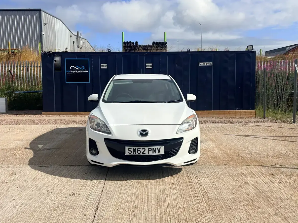 Used Mazda 3 2012 White Hatchback