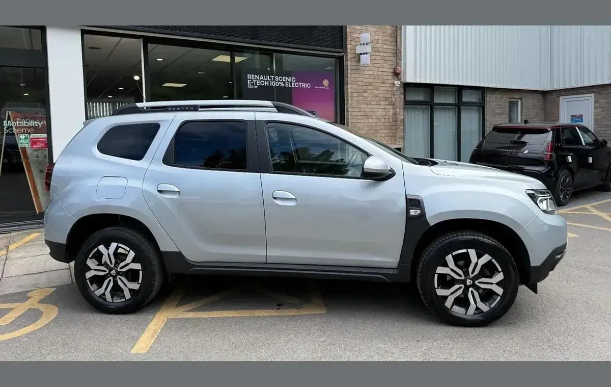 Used Dacia Duster Prestige 128 HP (94 kW) 2022 Grey SUV