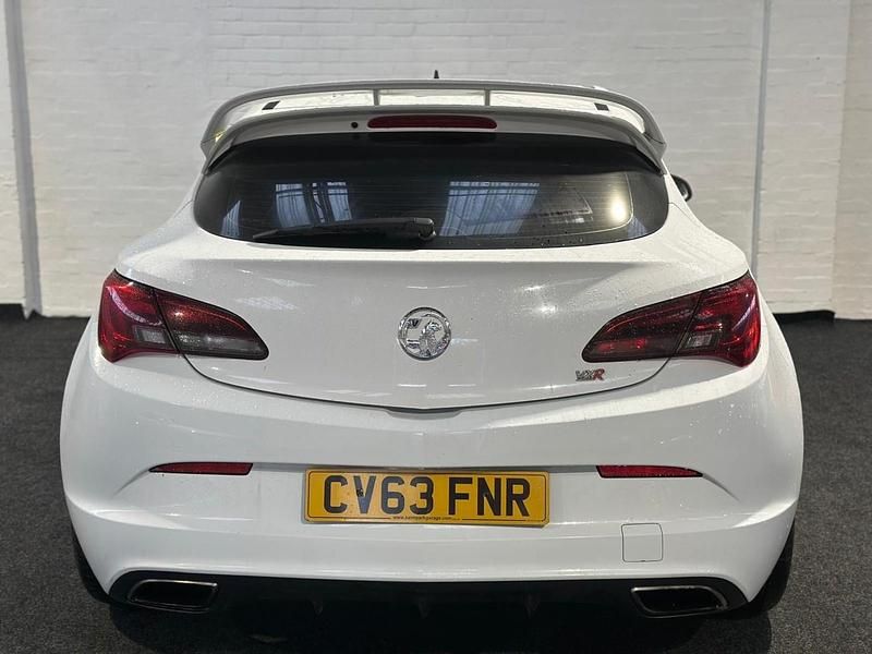 Used Vauxhall Astra GTC 2013 White Hatchback