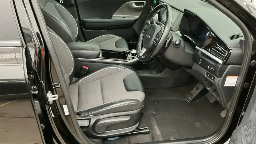Used Kia e-Niro 147 kW (201 HP) 2022 SUV