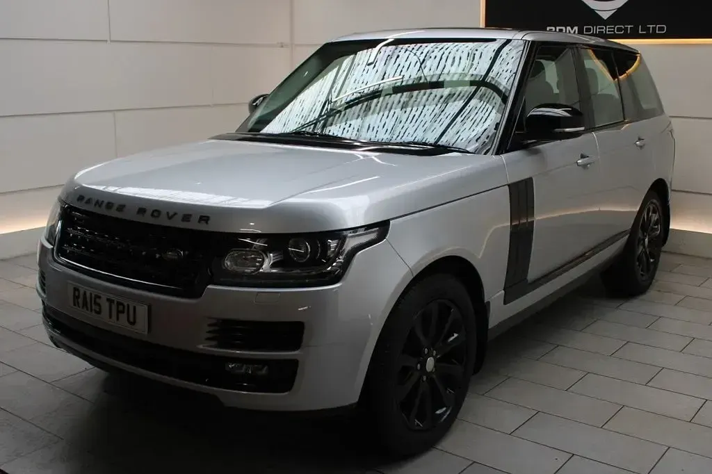 Used Land Rover Range Rover Vogue 258 HP (189 kW) 2015 Silver SUV