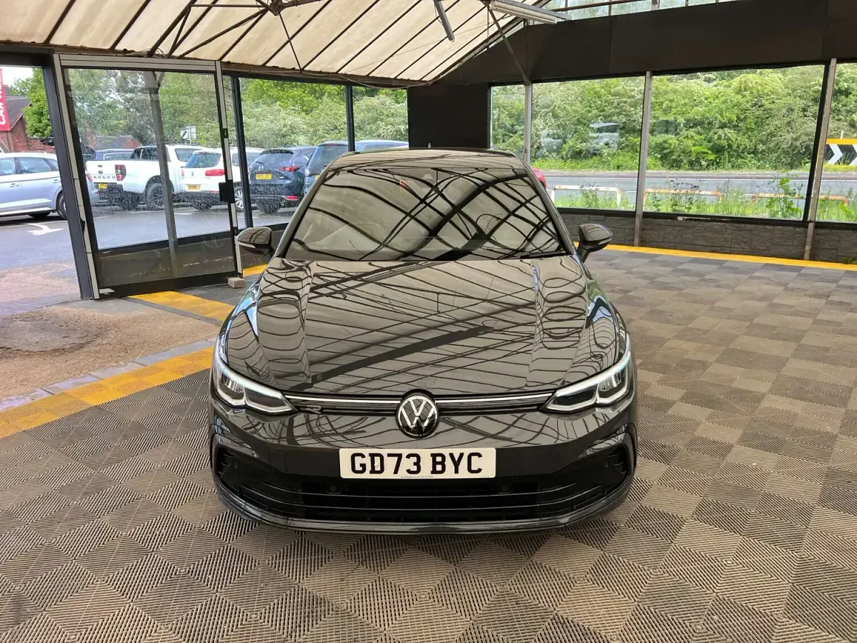 Used VW Golf VIII R-line 130 HP (95 kW) 2024 Grey Hatchback