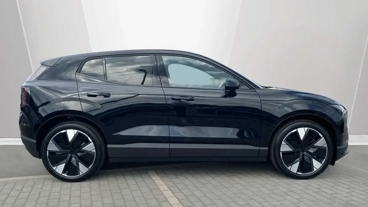 New Volvo EX30 Ultra 310 kW (422 HP) 2027 SUV