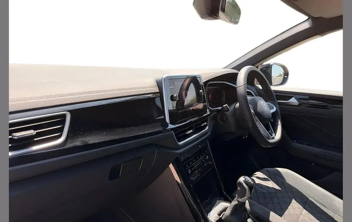 Used VW T-Roc R-line 150 HP (110 kW) 2025 Black SUV