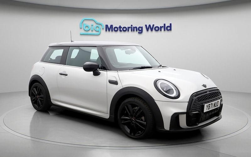 Used Mini Cooper Hatch 136 HP (100 kW) 2022 Silver Hatchback
