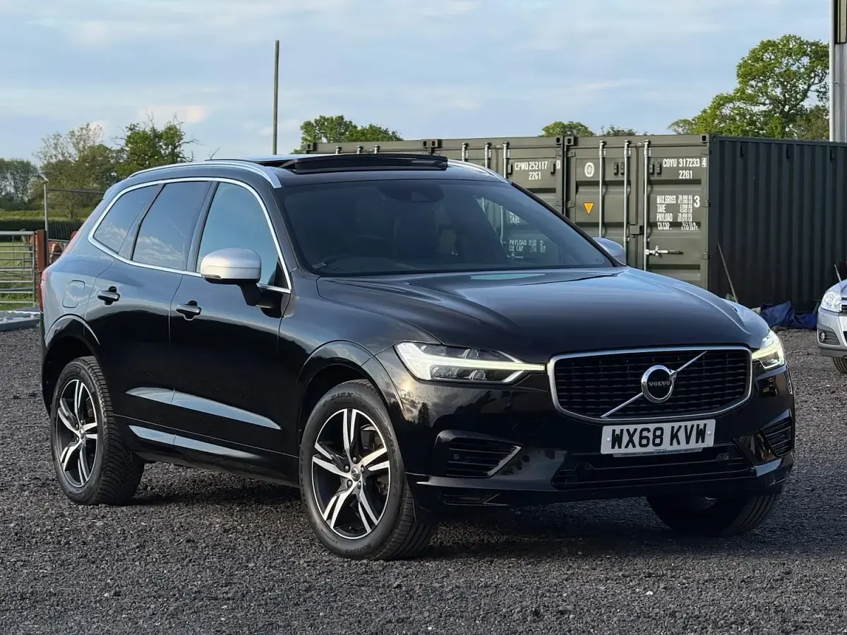 Used Volvo XC60 R-Design 2018 Black SUV
