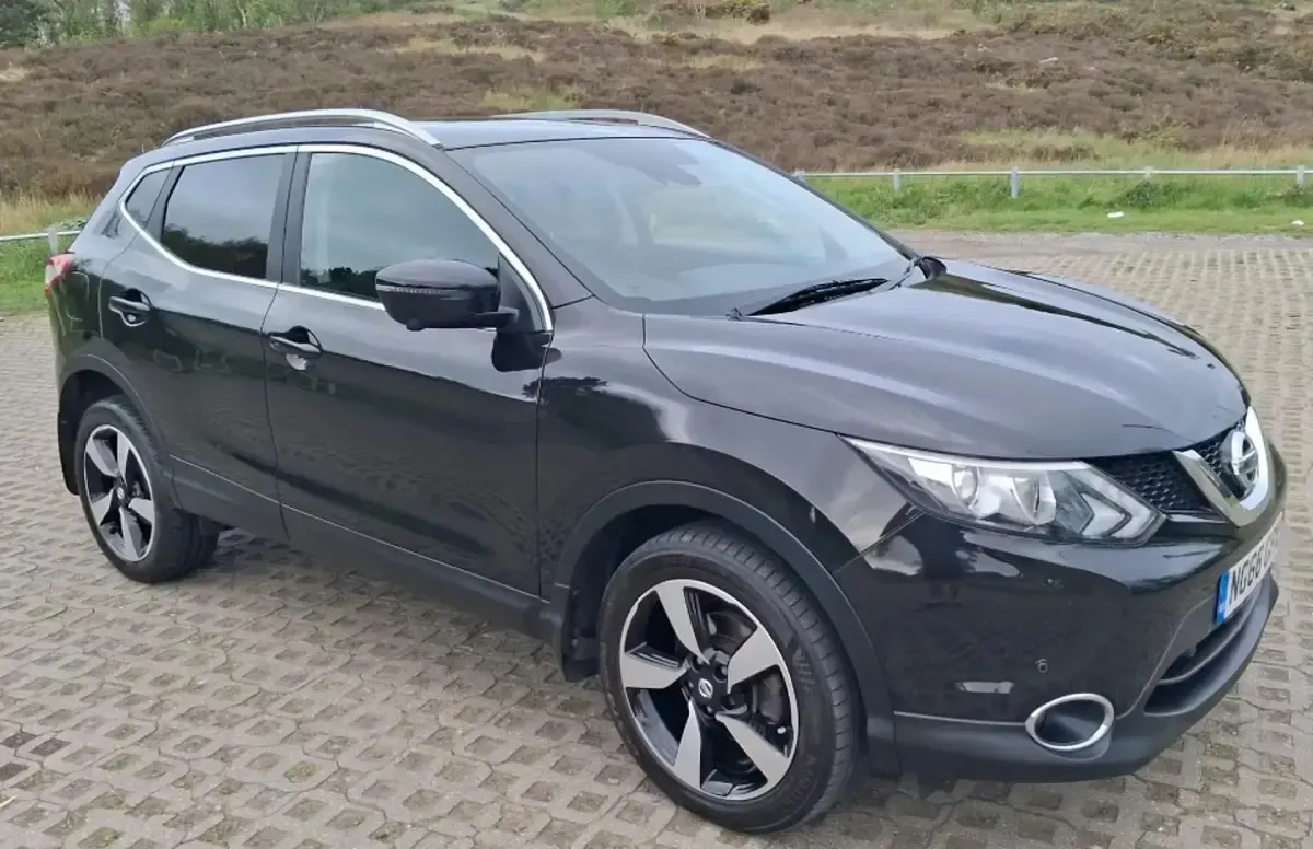 Używany Nissan Qashqai N-Connecta 131 KM (96 kW) 2017 SUV