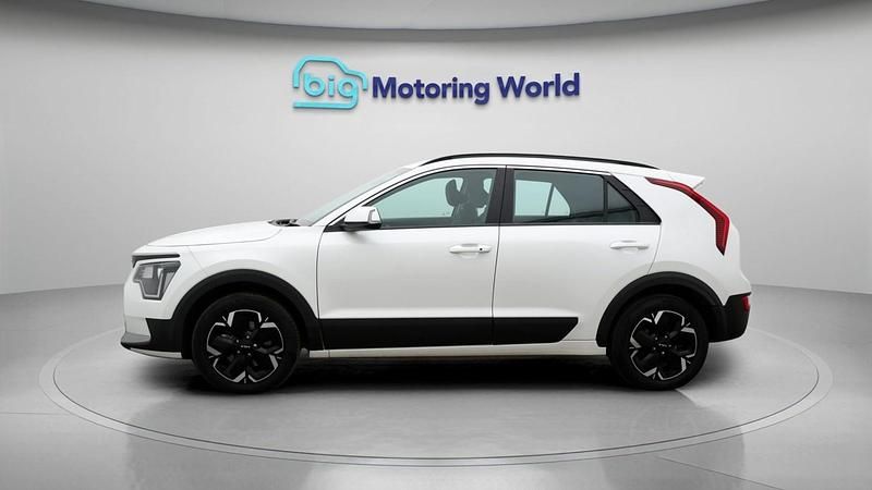 Used Kia e-Niro 147 kW (201 HP) 2024 White SUV