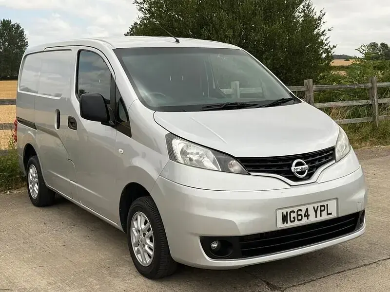 Used Nissan NV200 Tekna 2014 Silver MPV