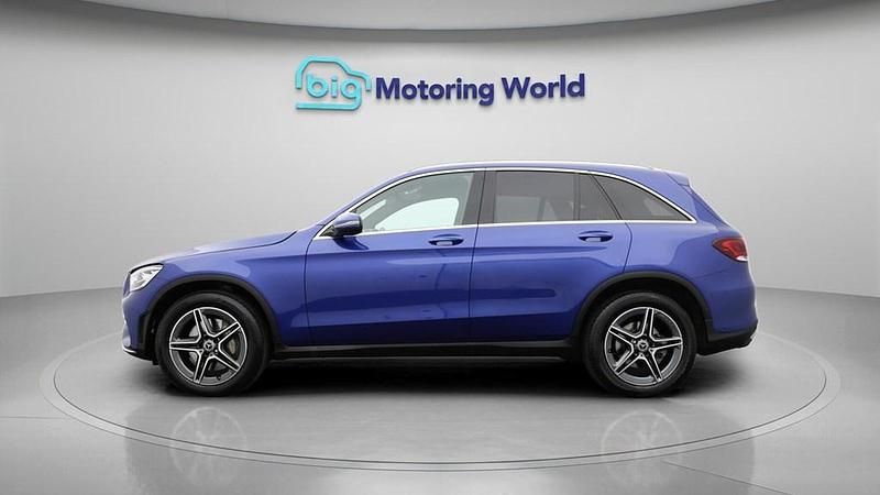 Used Mercedes GLC300e AMG line 272 HP (200 kW) 2022 Blue SUV