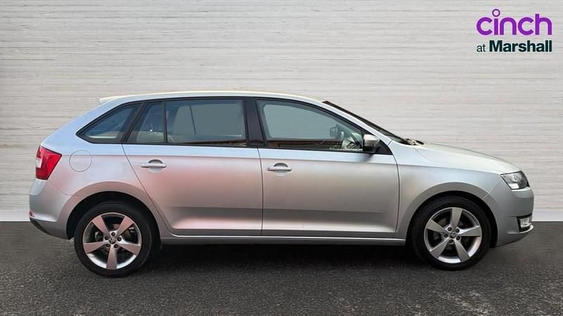 Used Skoda Rapid SE 90 HP (66 kW) 2017 Silver Hatchback