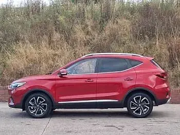 Used MG ZS Exclusive 111 HP (81 kW) 2024 Red SUV
