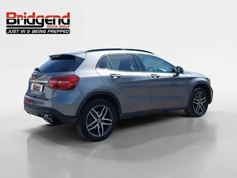Used Mercedes GLA180 Urban 122 HP (89 kW) 2019 Grey SUV