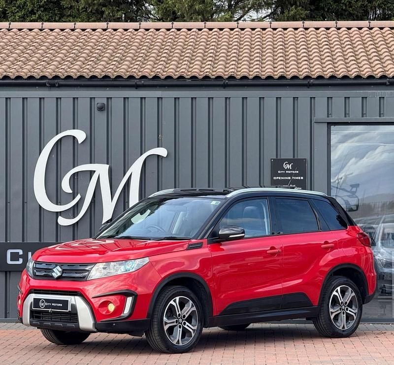 Red and black Used 2018 Suzuki Vitara SZ5 SUV | £9,290 (Fair price) - Image 1/4