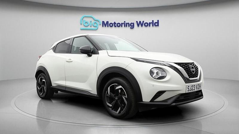 Used Nissan Juke N-Connecta 114 HP (83 kW) 2023 White SUV