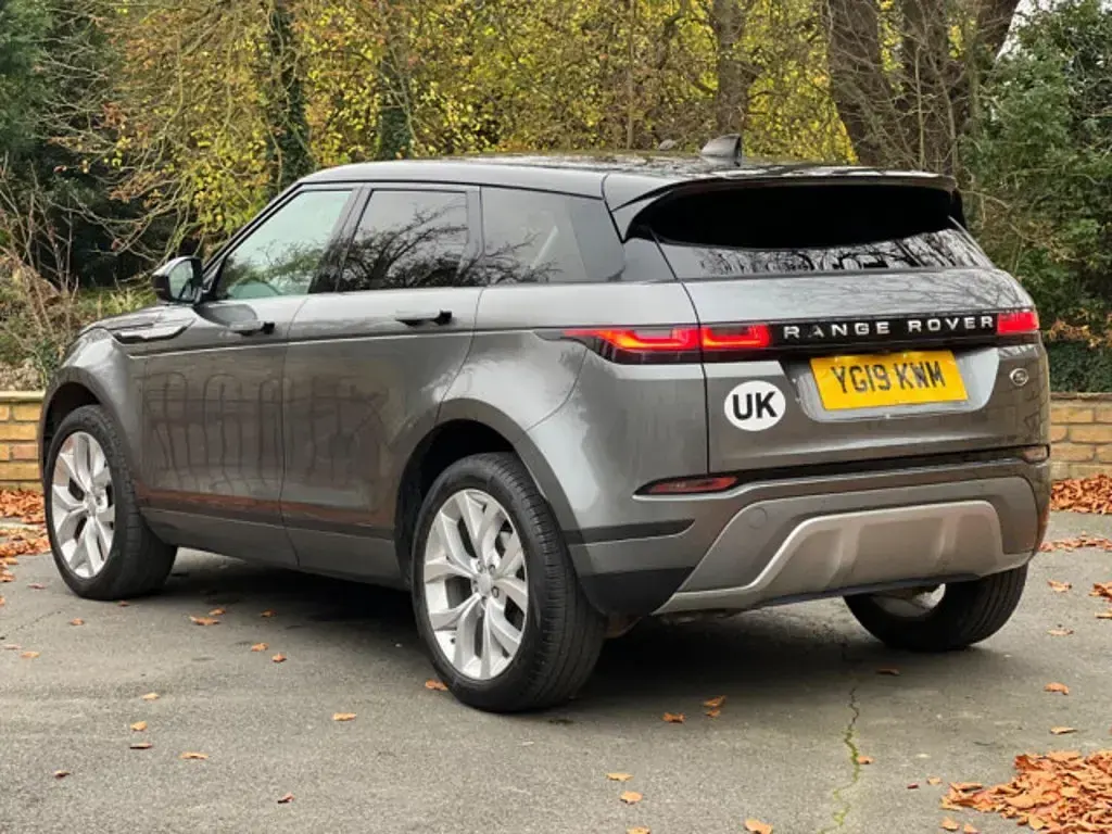 Used Land Rover Range Rover evoque SE 2019 Grey SUV