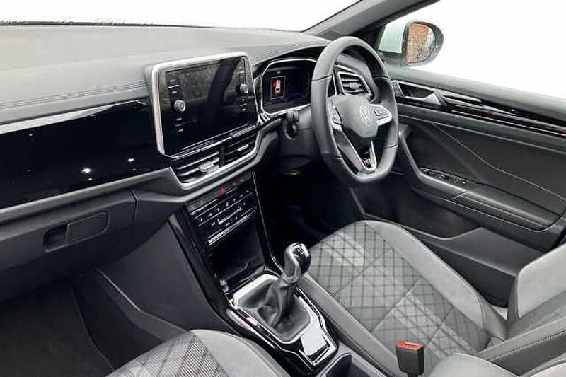 Used VW T-Roc 150 HP (110 kW) 2025 SUV