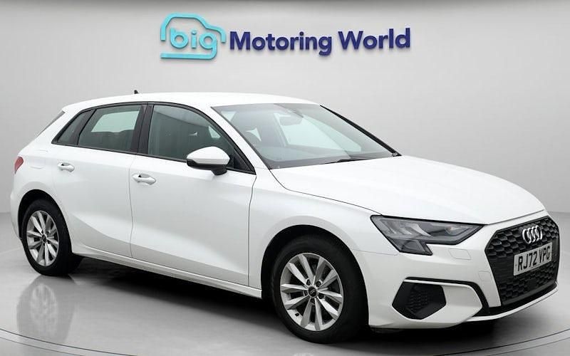 Used Audi A3 Sportback 110 HP (80 kW) 2022 White Hatchback