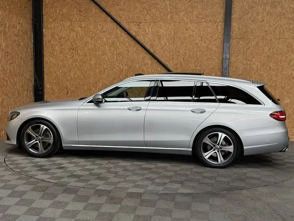 Used Mercedes E220 Premium 194 HP (142 kW) 2017 Silver Estate