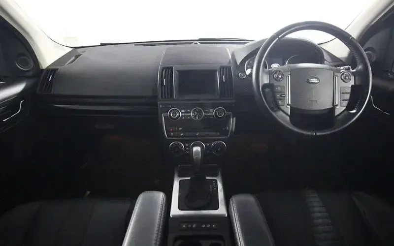 Used Land Rover Freelander 2 Dynamic 190 HP (139 kW) 2013 Black SUV