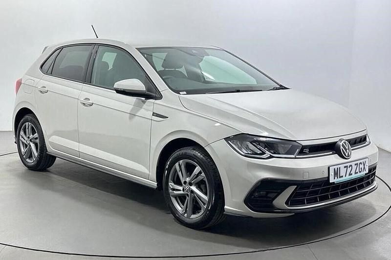 Begagnad VW Polo R-line 2022 Grå Halvkombi