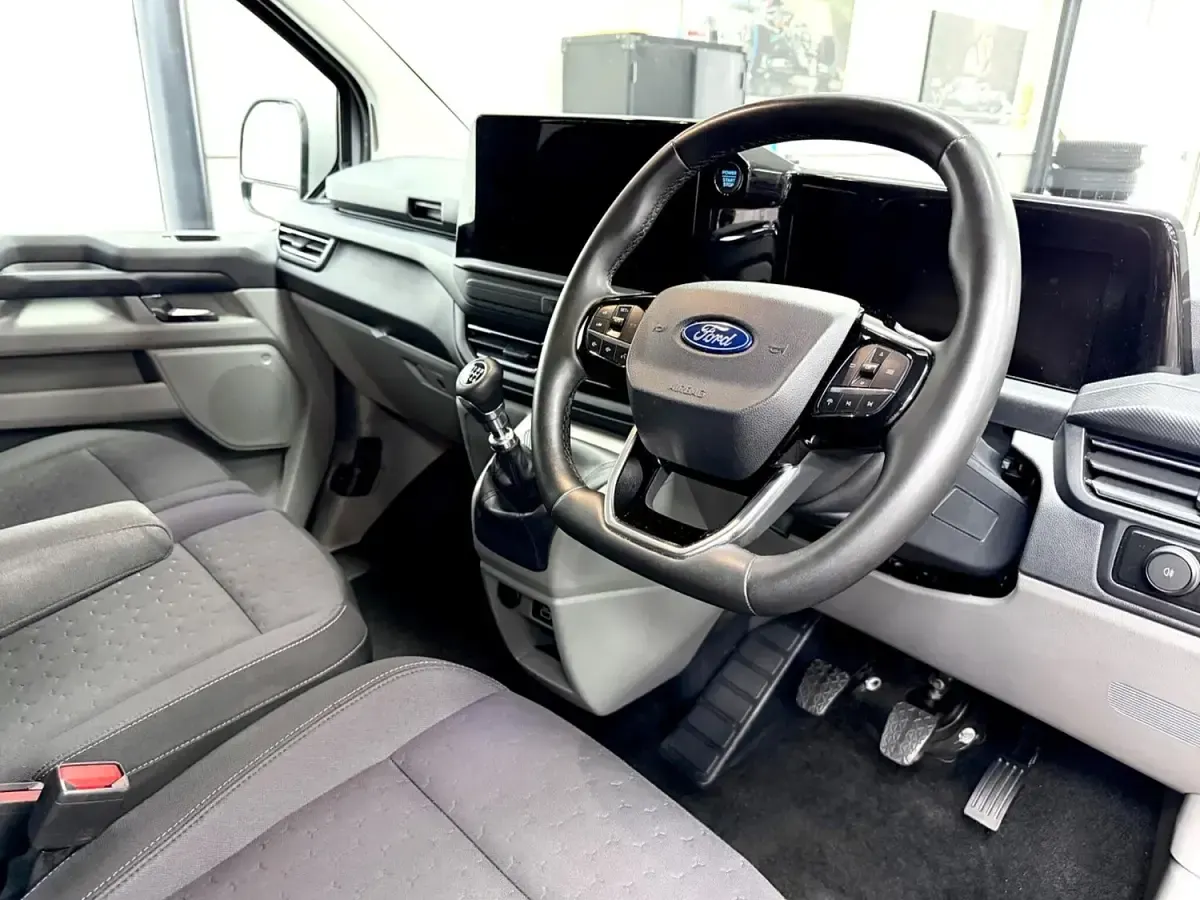 Used Ford Transit Custom Limited 136 HP (100 kW) 2025 Grey Van