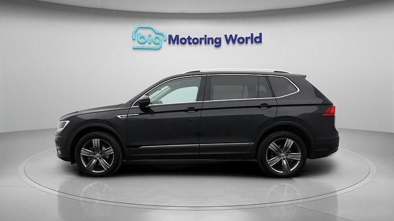 Used VW Tiguan Allspace Match 150 HP (110 kW) 2020 Black SUV