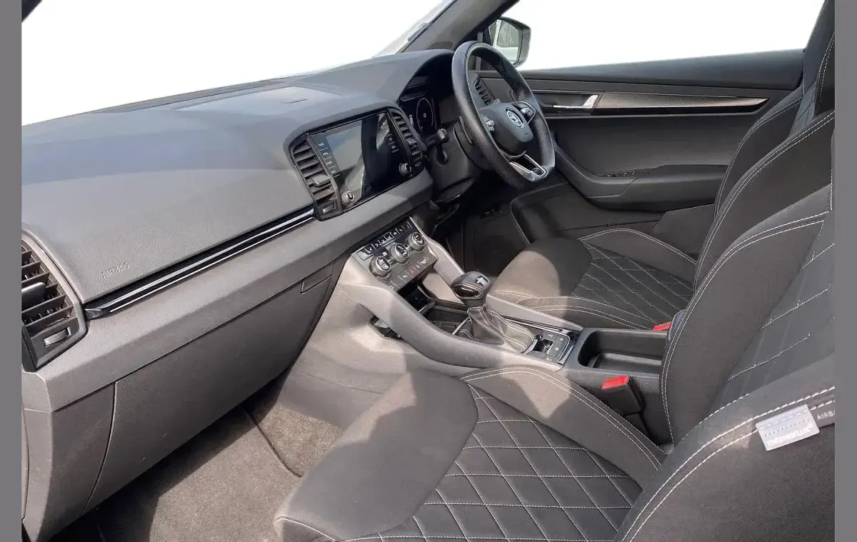 Used Skoda Karoq SportLine 150 HP (110 kW) 2024 Phoenix orange metallic SUV