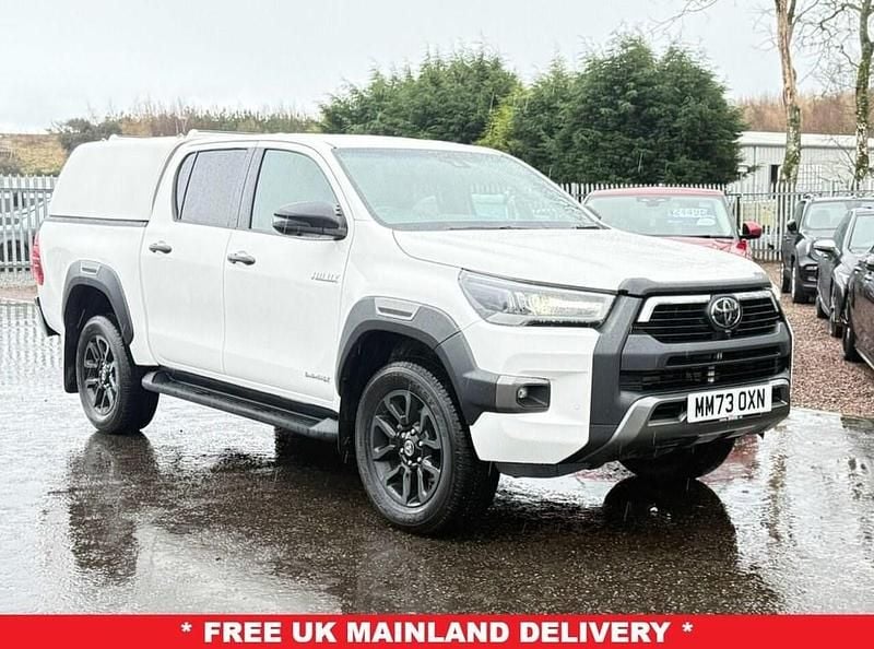 Used Toyota HiLux 204 HP (150 kW) 2023 White Pickup