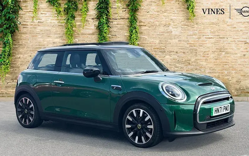 Used Mini Cooper Level 3 135 kW (184 HP) 2023 Hatchback