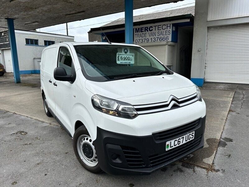 White Used 2017 Citroën Dispatch MPV | £6,950 (Expensive) - Image 1/4