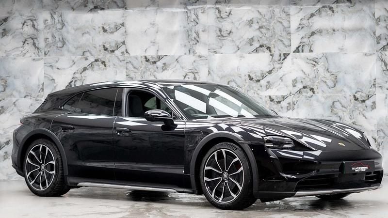 Black Used 2021 Porsche Taycan Cross Turismo Sedan | £42,989 (Super price) - Image 1/4