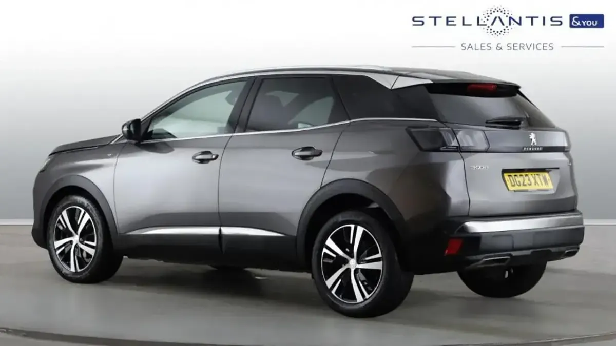 Used Peugeot 3008 GT 129 HP (94 kW) 2023 Grey SUV