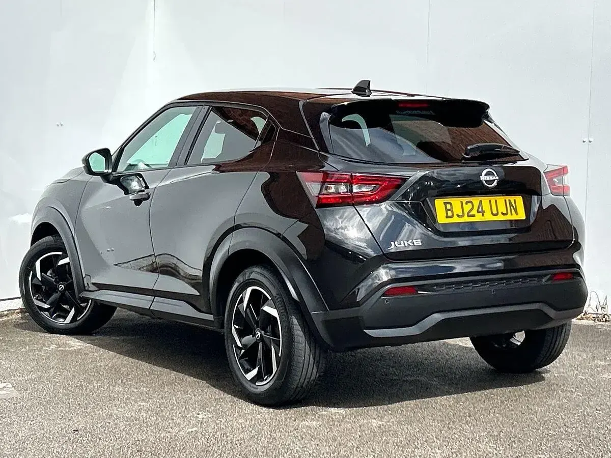 Used Nissan Juke N-Connecta 114 HP (83 kW) 2024 Black SUV