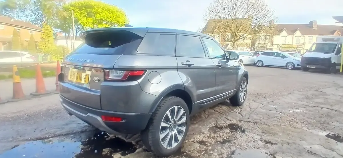 Used Land Rover Range Rover evoque SE 2016 Grey Estate
