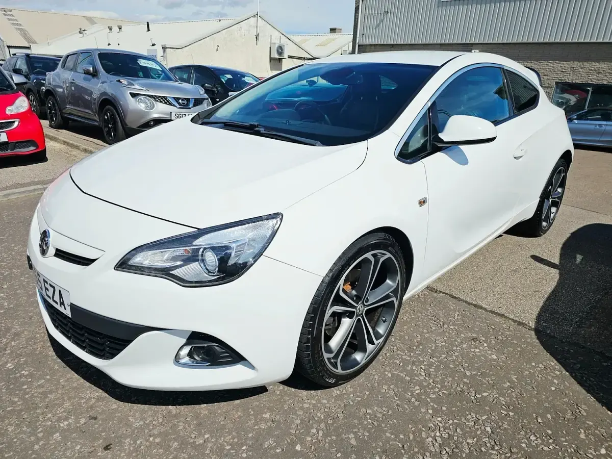 Used Vauxhall Astra GTC Edition 2016 White Hatchback